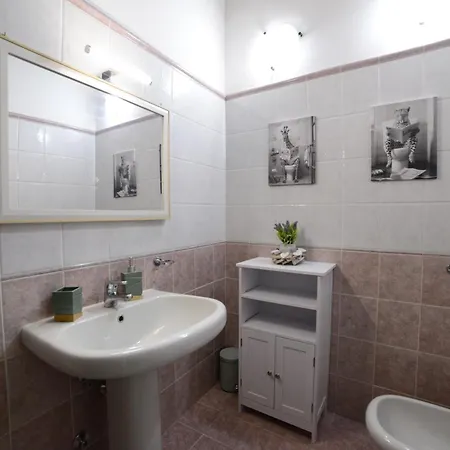 A Due Passi Dal Popolo 公寓